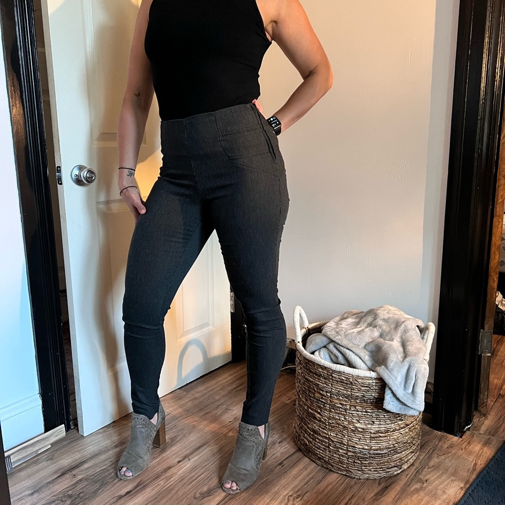 Dynamite dark gray pinstripe skinny dress pants | size 5